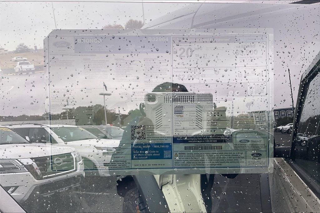 New 2025 Ford Bronco Outer Banks image 14