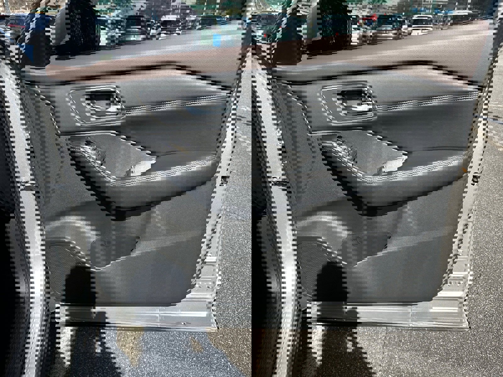 Used 2021 Nissan Rogue SV w/ Premium Package image 14