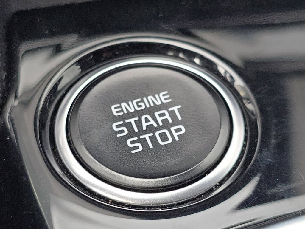 Used 2023 Kia Sportage EX FWD image 33