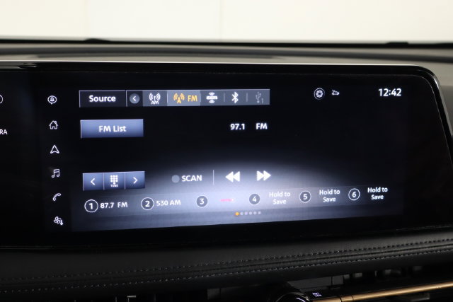 Used 2023 Nissan Ariya FWD image 25