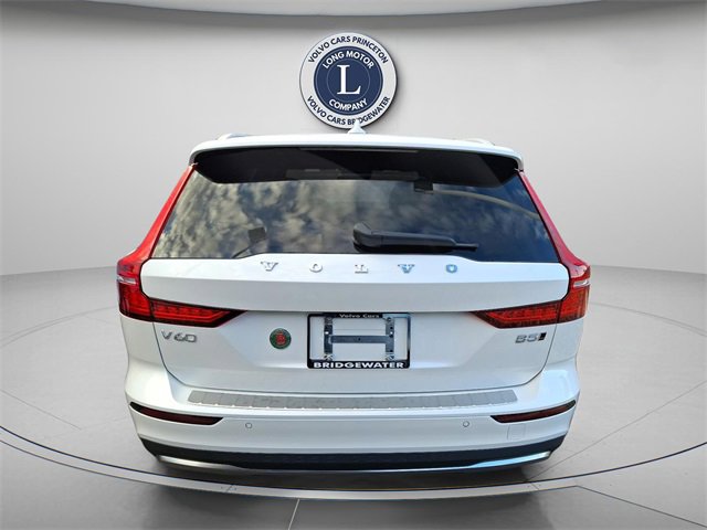 New 2026 Volvo V60 B5 Cross Country Ultra w/ Protection Package Premier image 5
