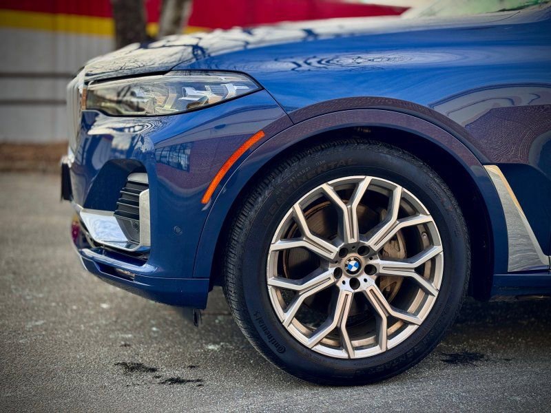 Used 2020 BMW X7 xDrive40i w/ Premium Package image 9
