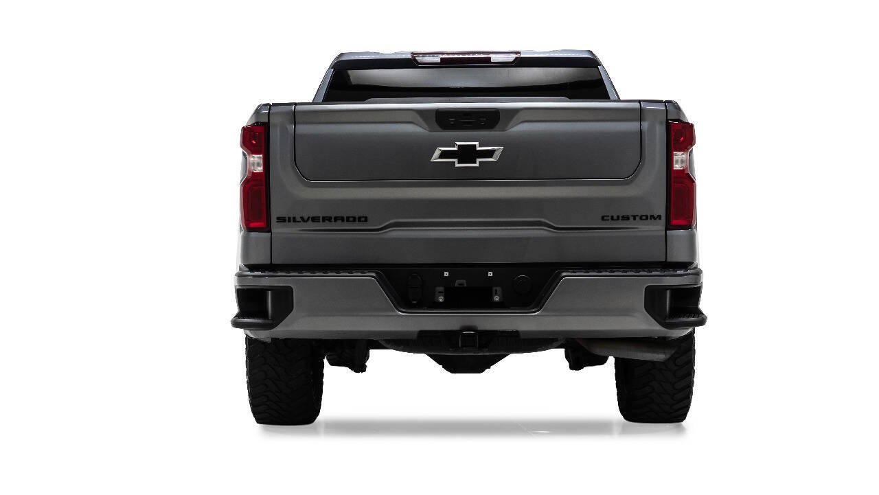 Used 2021 Chevrolet Silverado 1500 Custom w/ LPO, Dark Essentials Package RWD image 8