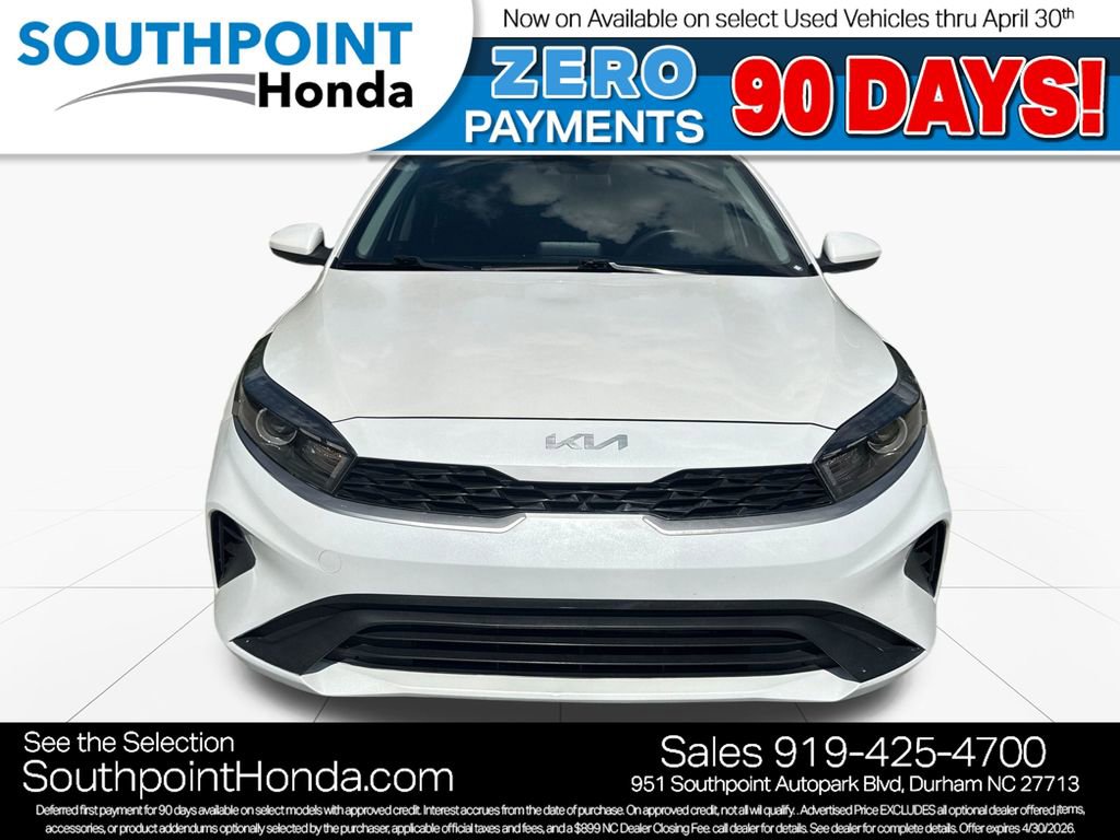 Used 2022 Kia Forte LXS image 2