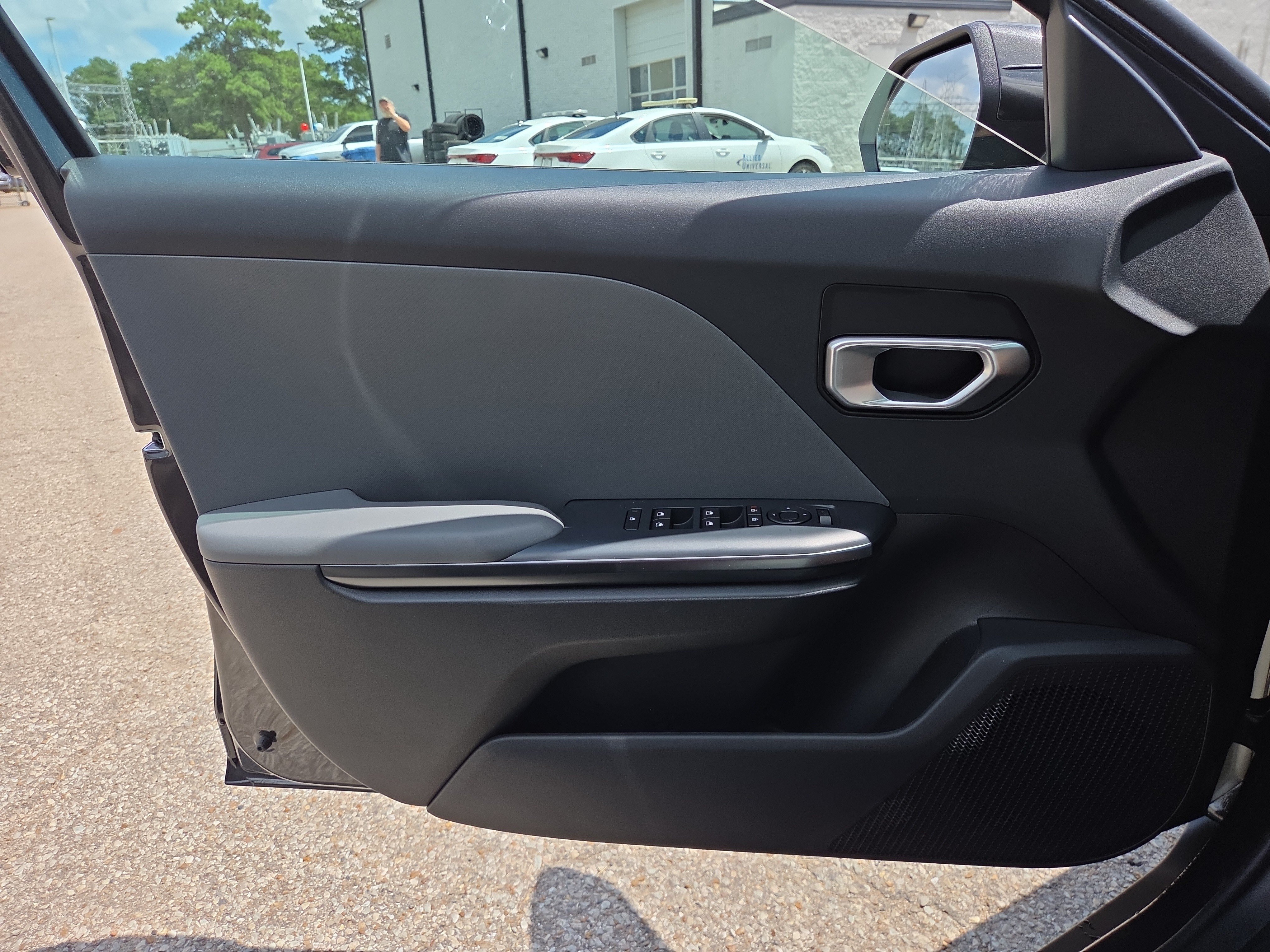 New 2026 Kia K4 FWD image 8
