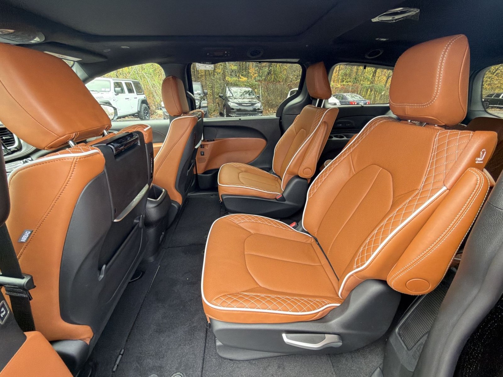 New 2026 Chrysler Pacifica Pinnacle FWD image 33