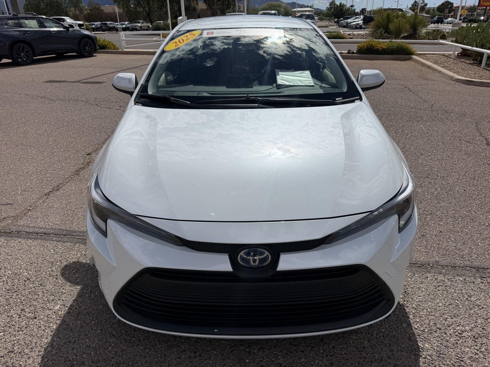Used 2025 Toyota Corolla LE FWD image 9