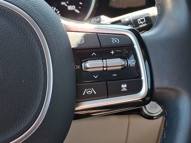 Certified 2024 Kia Carnival EX image 24