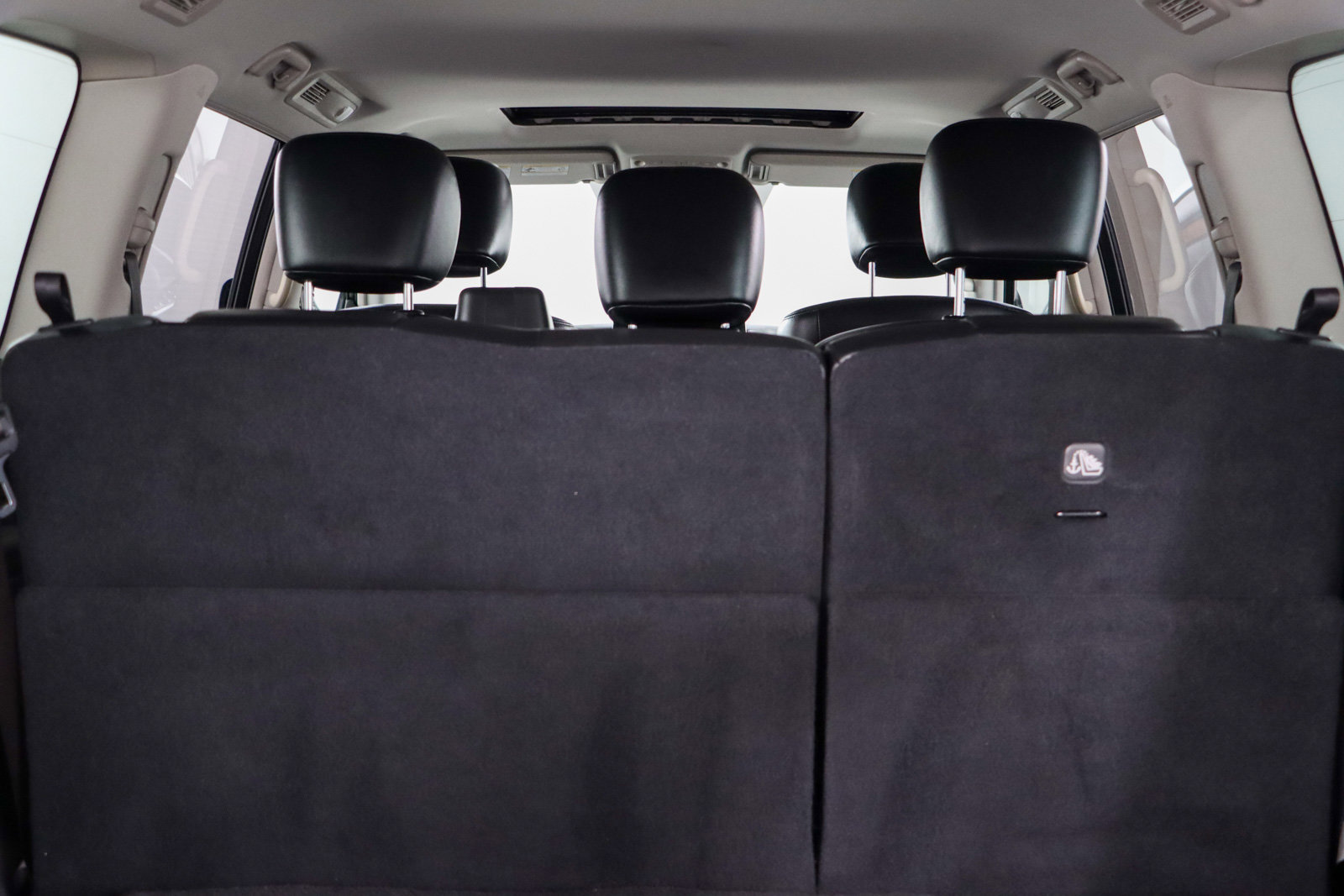 Used 2022 Nissan Armada SL image 32