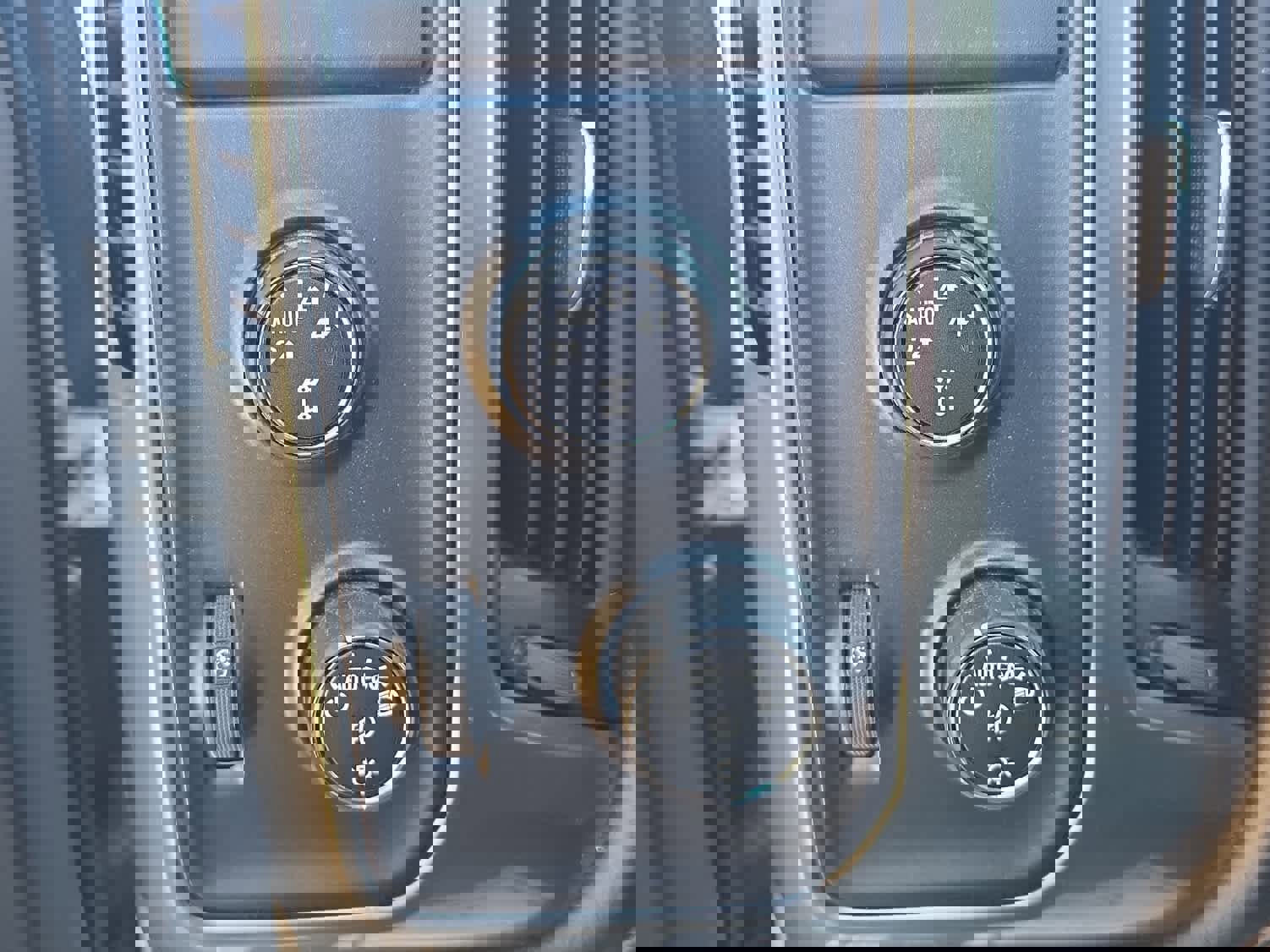 Used 2015 Chevrolet Silverado 1500 LTZ Z71 image 14