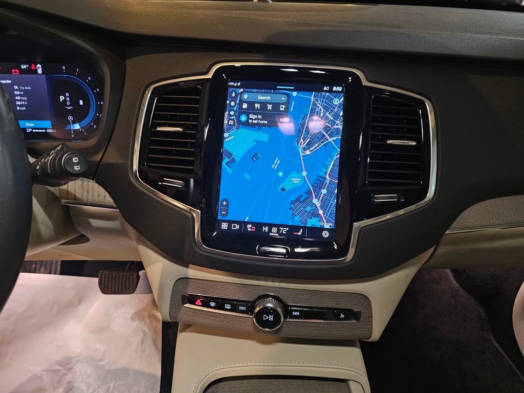 Certified 2025 Volvo XC90 B6 Plus image 24