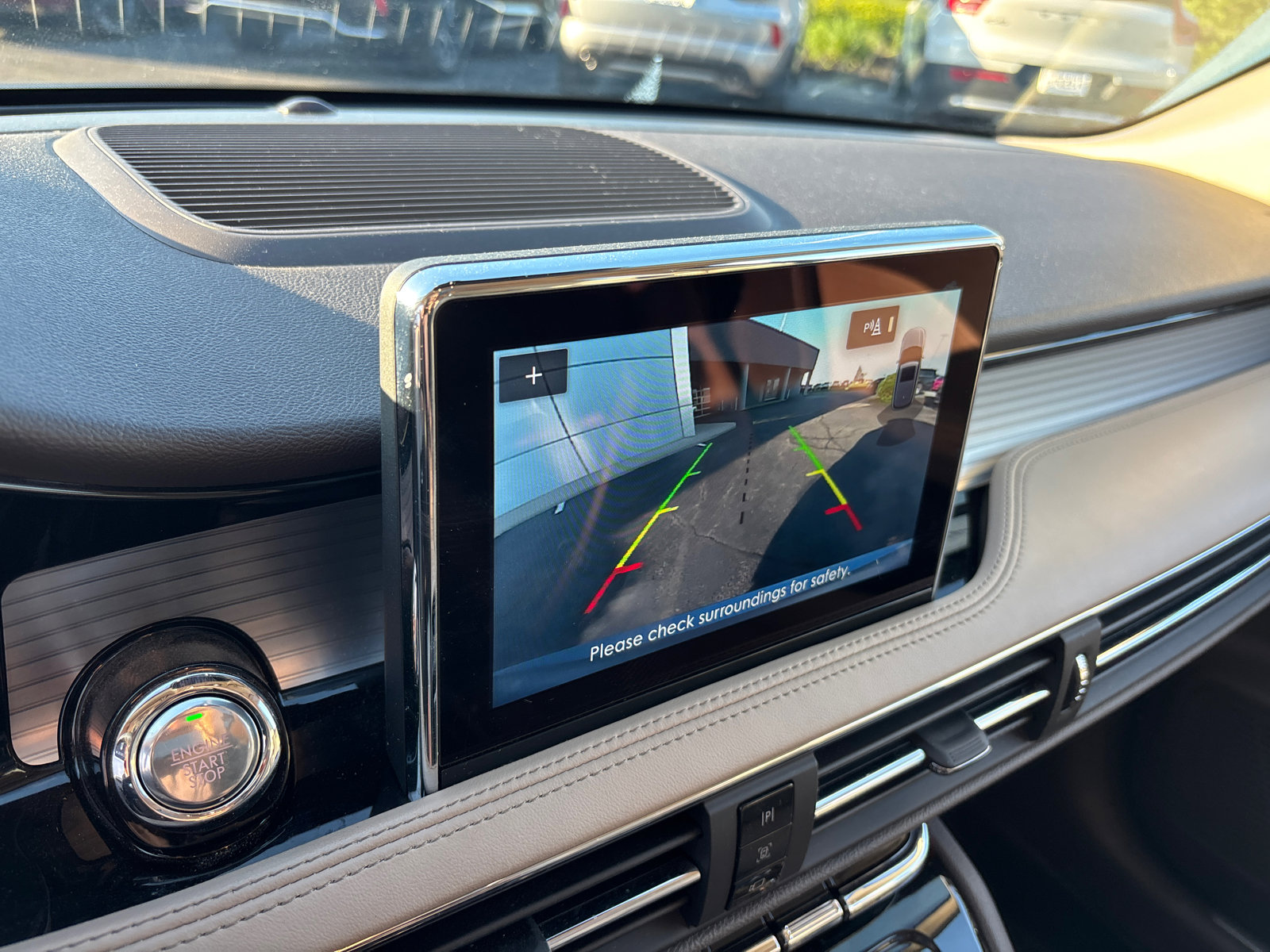 Used 2022 Lincoln Corsair AWD w/ Premium Package image 20