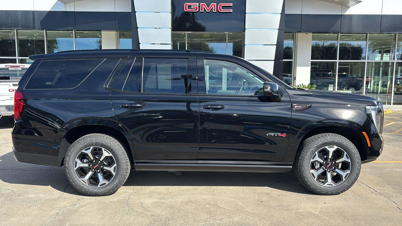 New 2026 GMC Yukon AT4 Ultimate image 8