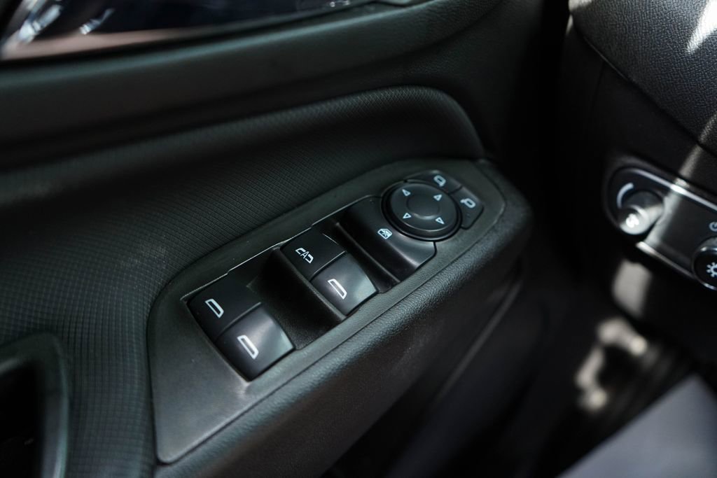 Used 2024 Chevrolet Equinox RS w/ RS Leather Package FWD image 24