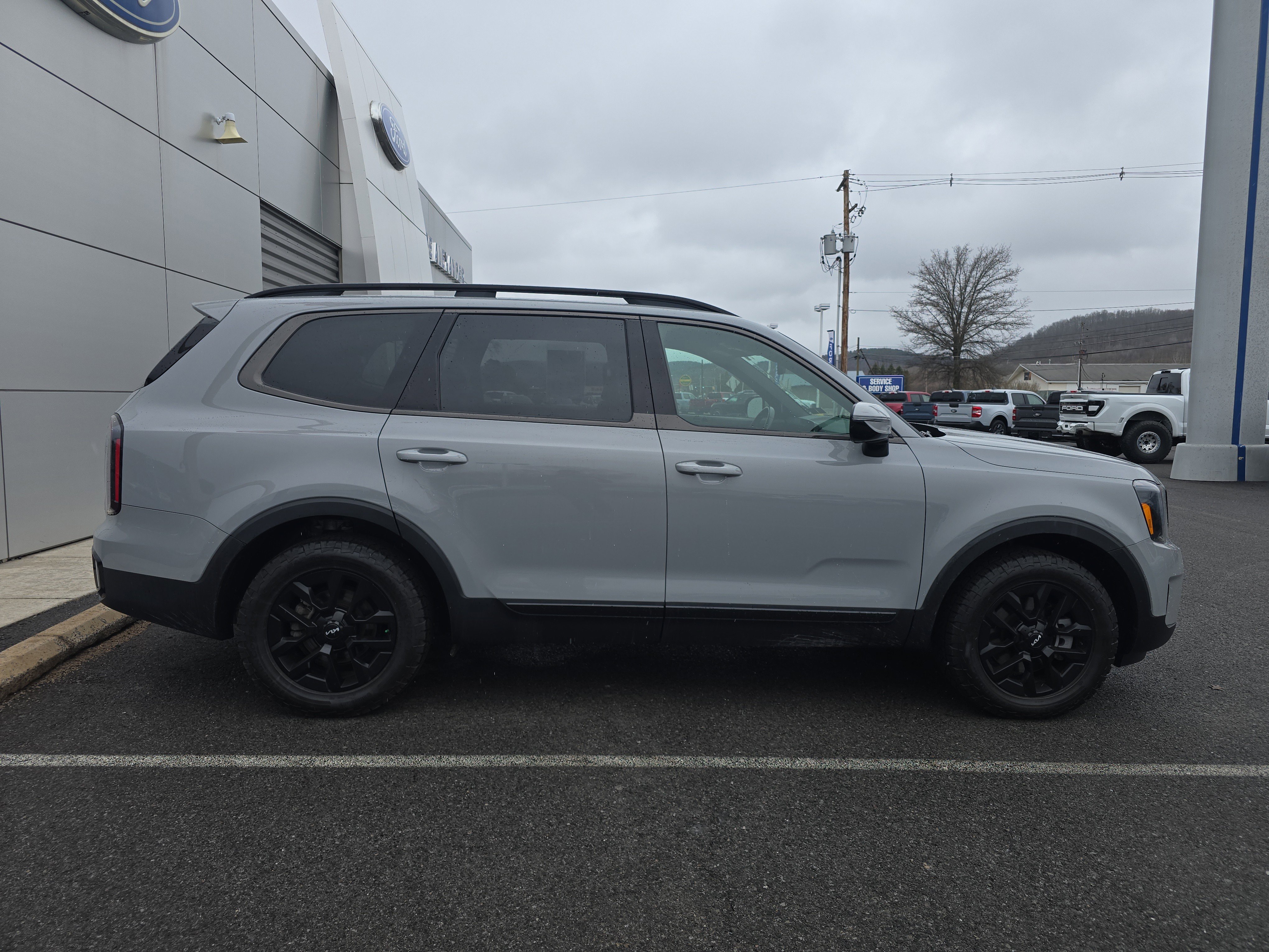 Used 2024 Kia Telluride SX X-Pro image 2