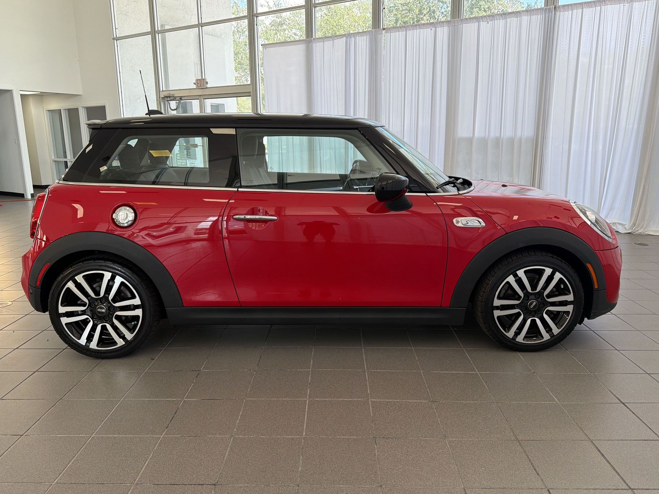 Used 2021 MINI Cooper S FWD image 8