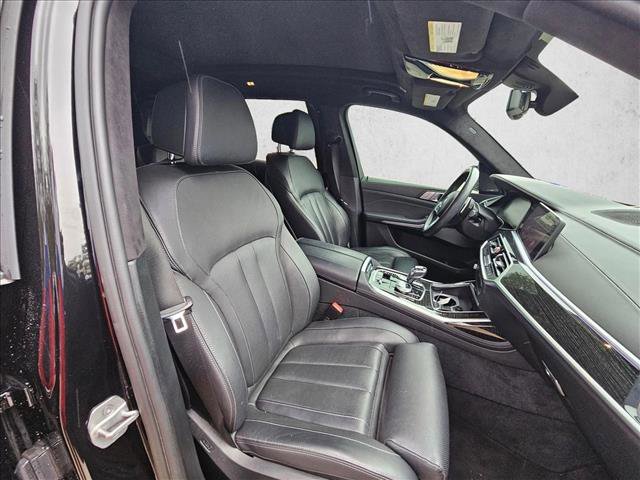 Used 2021 BMW X7 xDrive40i w/ M Sport Package image 15