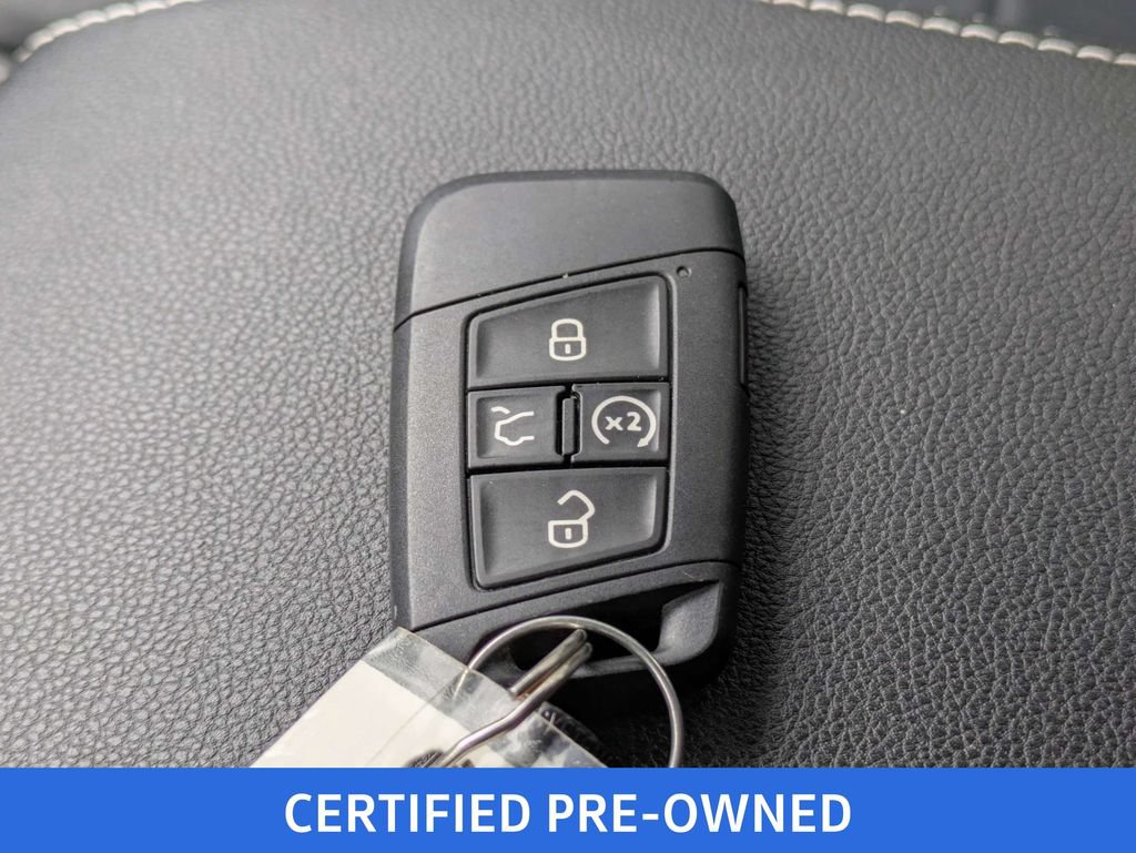 Certified 2023 Volkswagen Atlas Cross Sport SE AWD/4WD image 46