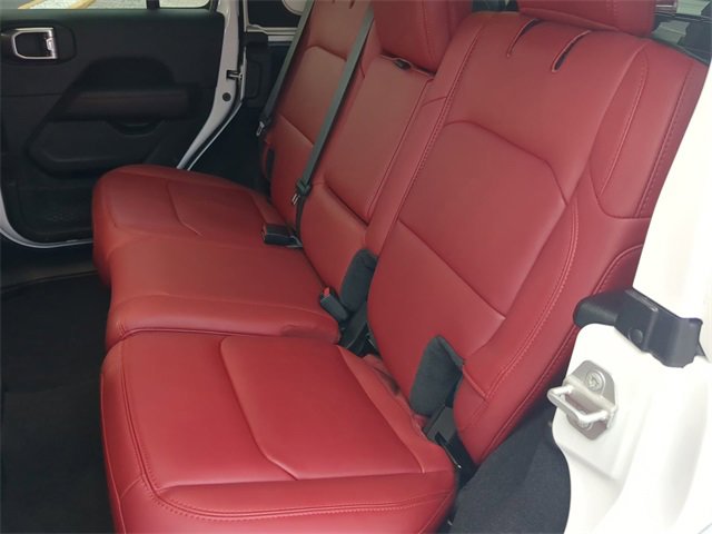 Used 2024 Jeep Wrangler Unlimited Rubicon 392 image 16