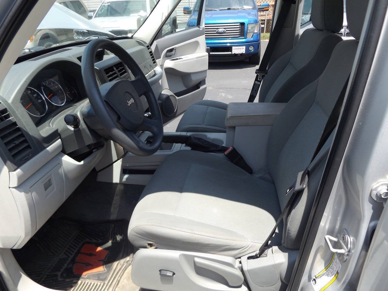 Used 2008 Jeep Liberty Sport AWD/4WD image 11