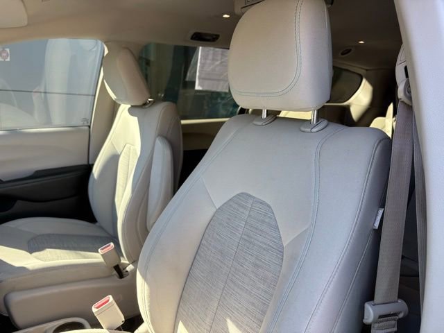 Used 2018 Chrysler Pacifica Touring Plus image 15