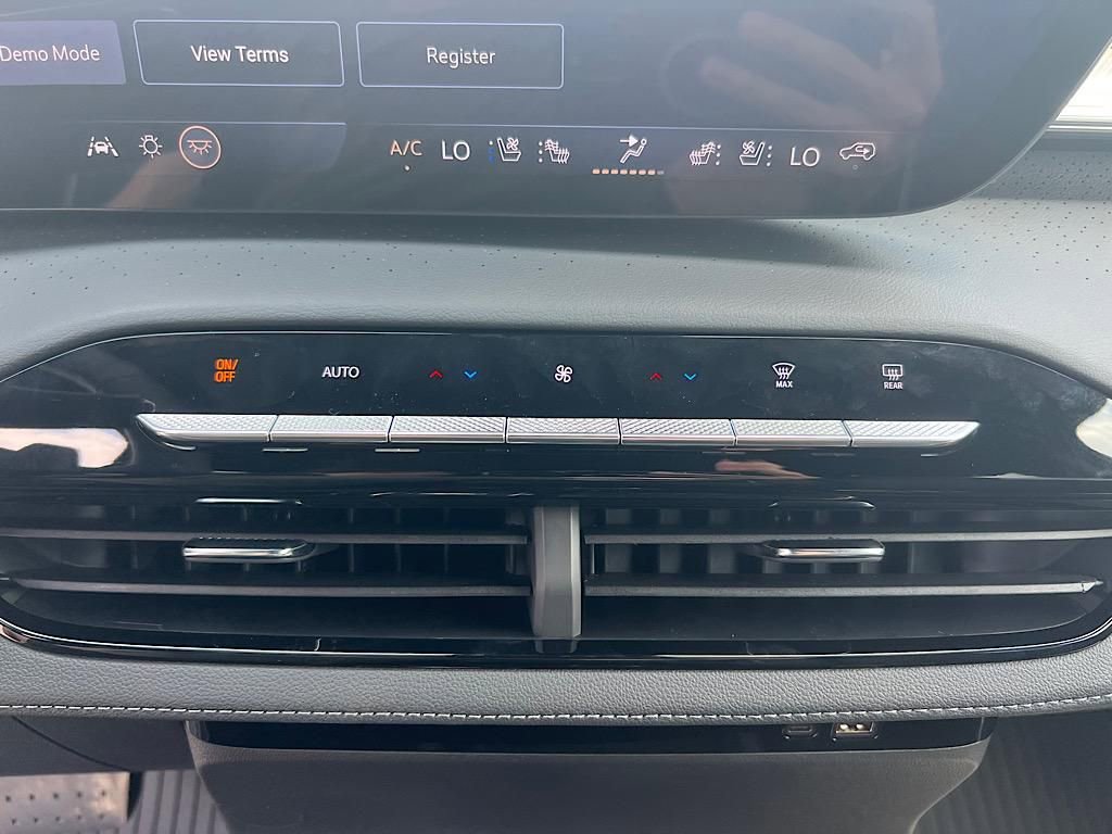 New 2026 Buick Enclave Avenir w/ Super Cruise Package image 23