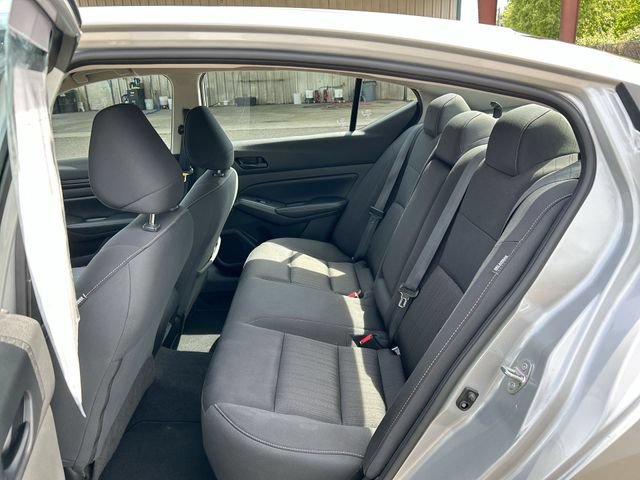 Used 2024 Nissan Altima 2.5 SV FWD image 22