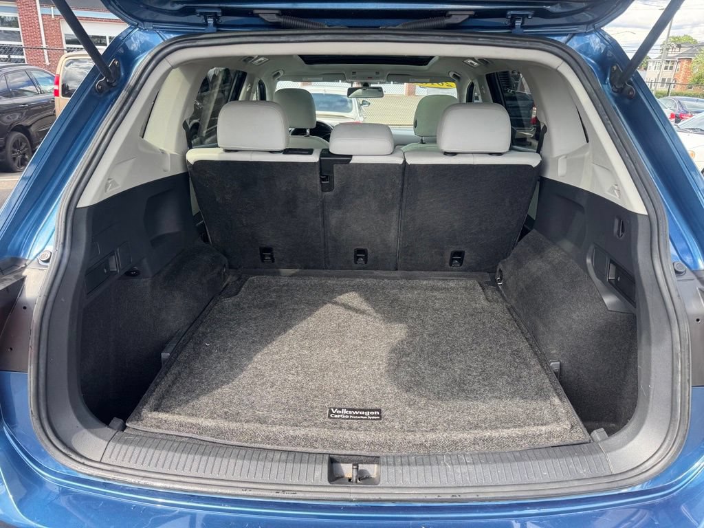 Used 2018 Volkswagen Tiguan SE w/ Panoramic Sunroof Package AWD/4WD image 23