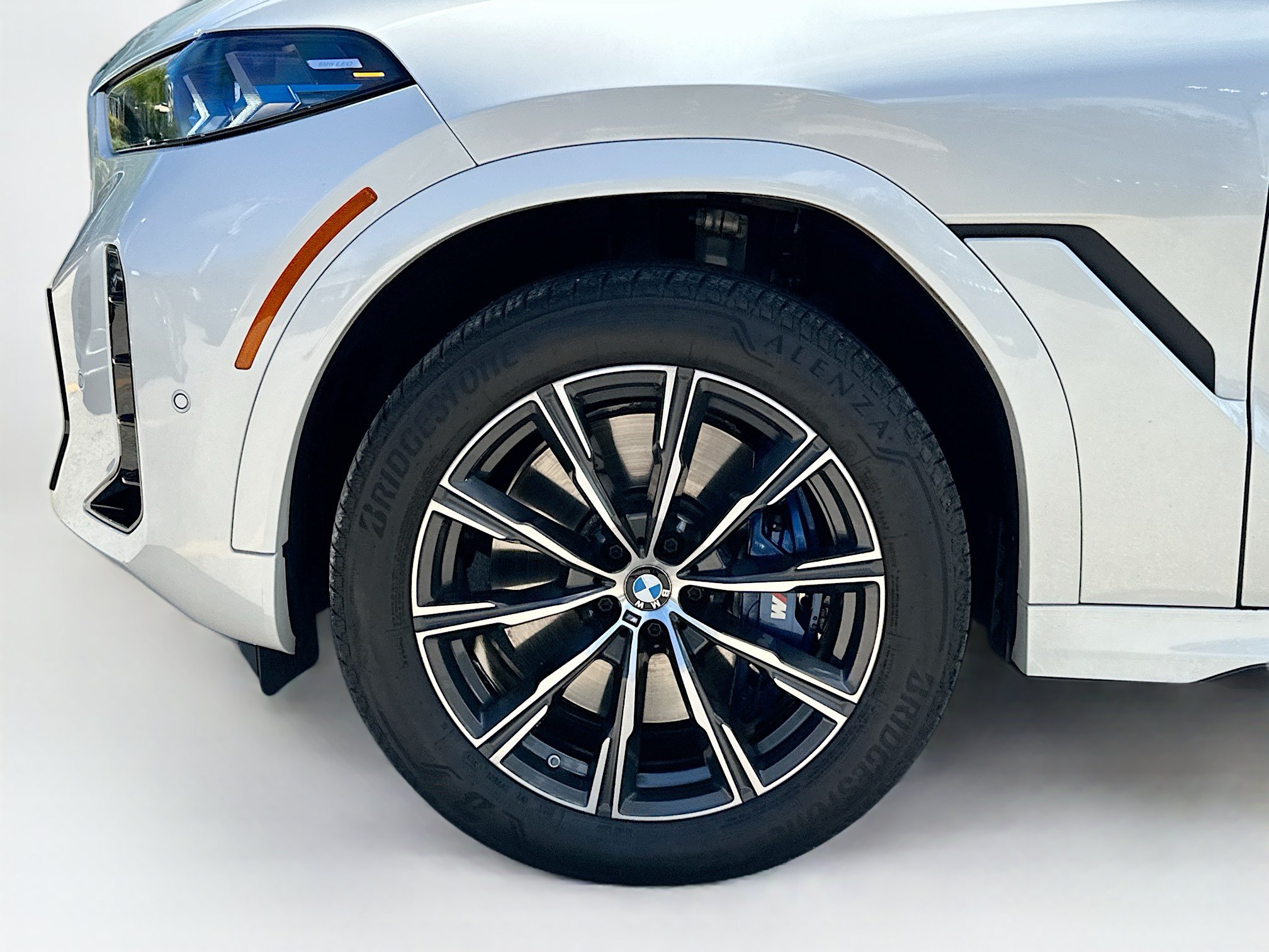 Used 2026 BMW X6 M60i AWD/4WD image 29