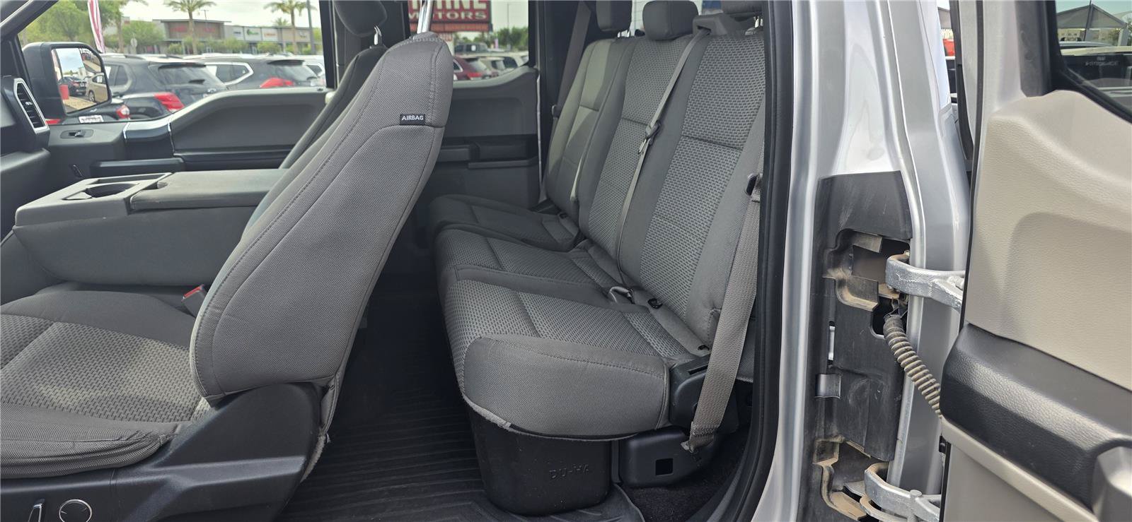 Used 2016 Ford F150 XLT w/ Equipment Group 302A Luxury AWD/4WD image 9
