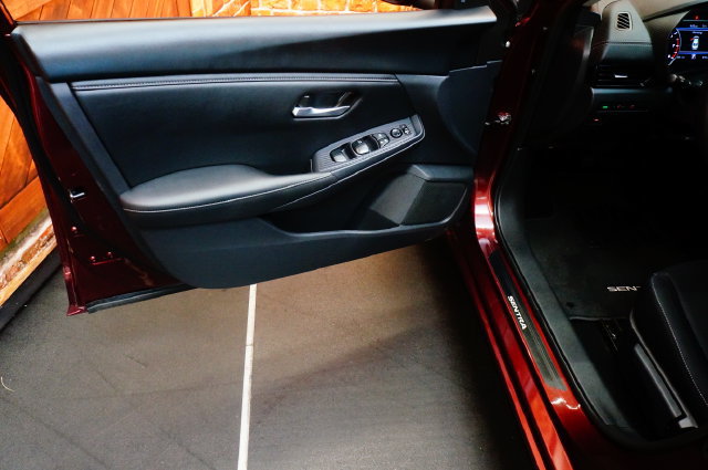 Certified 2024 Nissan Sentra SV FWD image 34