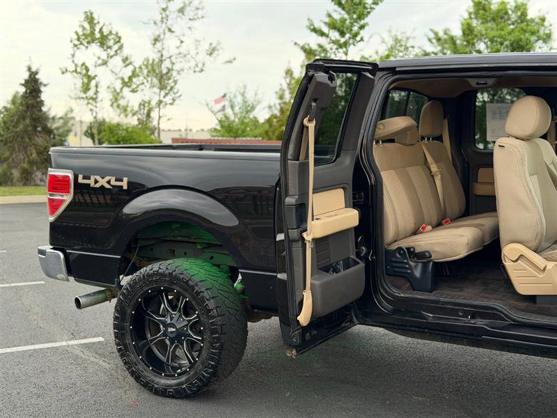 Used 2013 Ford F150 XLT w/ Luxury Equipment Group AWD/4WD image 16