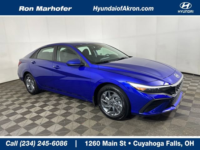 Used 2025 Hyundai Elantra Blue