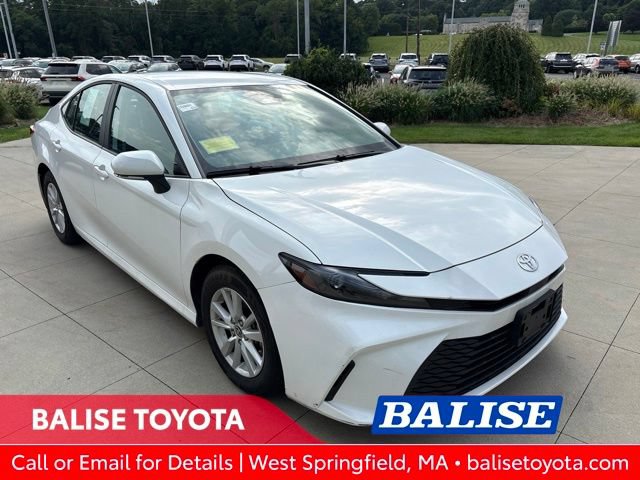 Used 2025 Toyota Camry LE FWD image 1