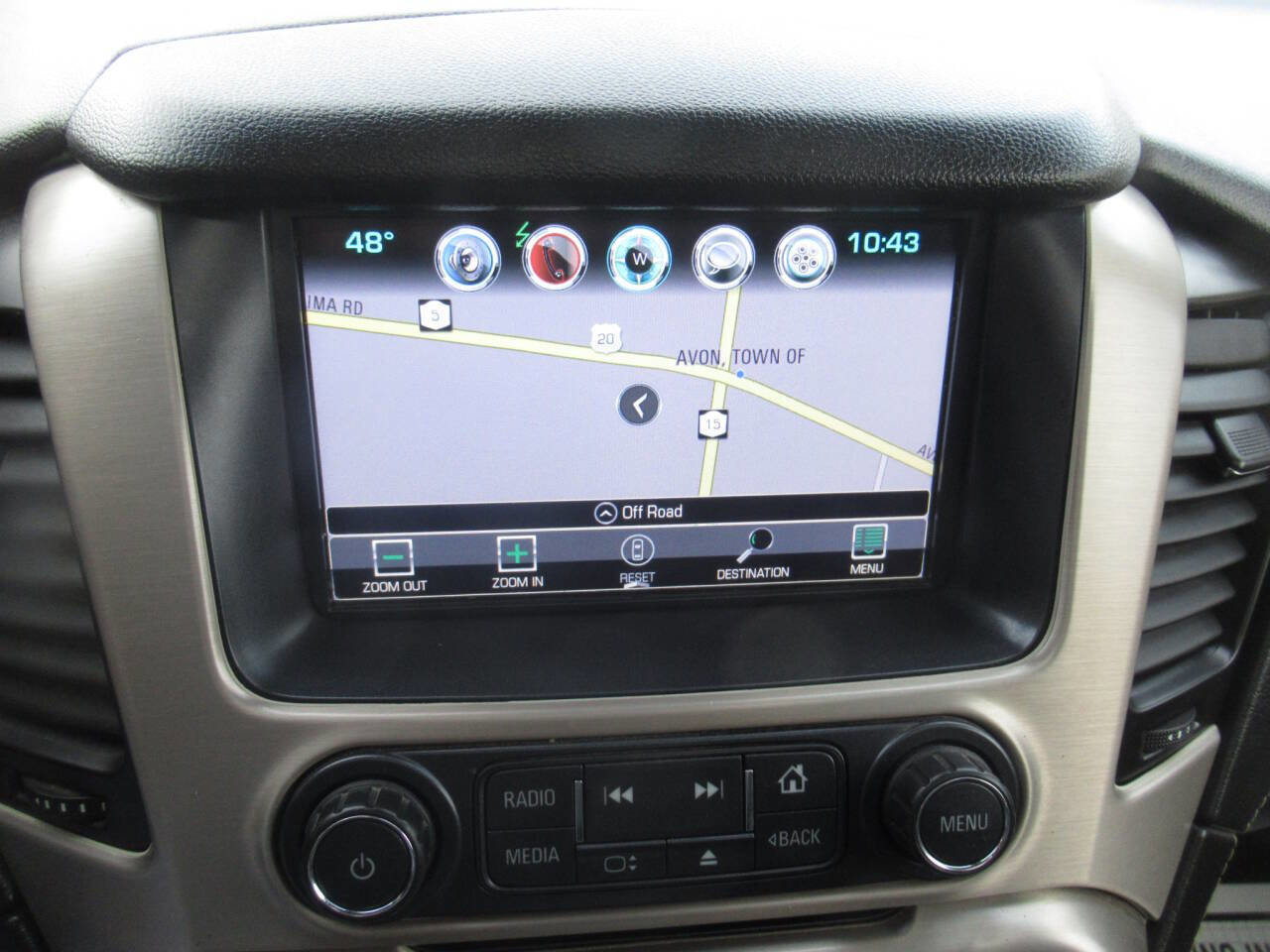 Used 2017 GMC Yukon Denali w/ Open Road Package AWD/4WD image 31