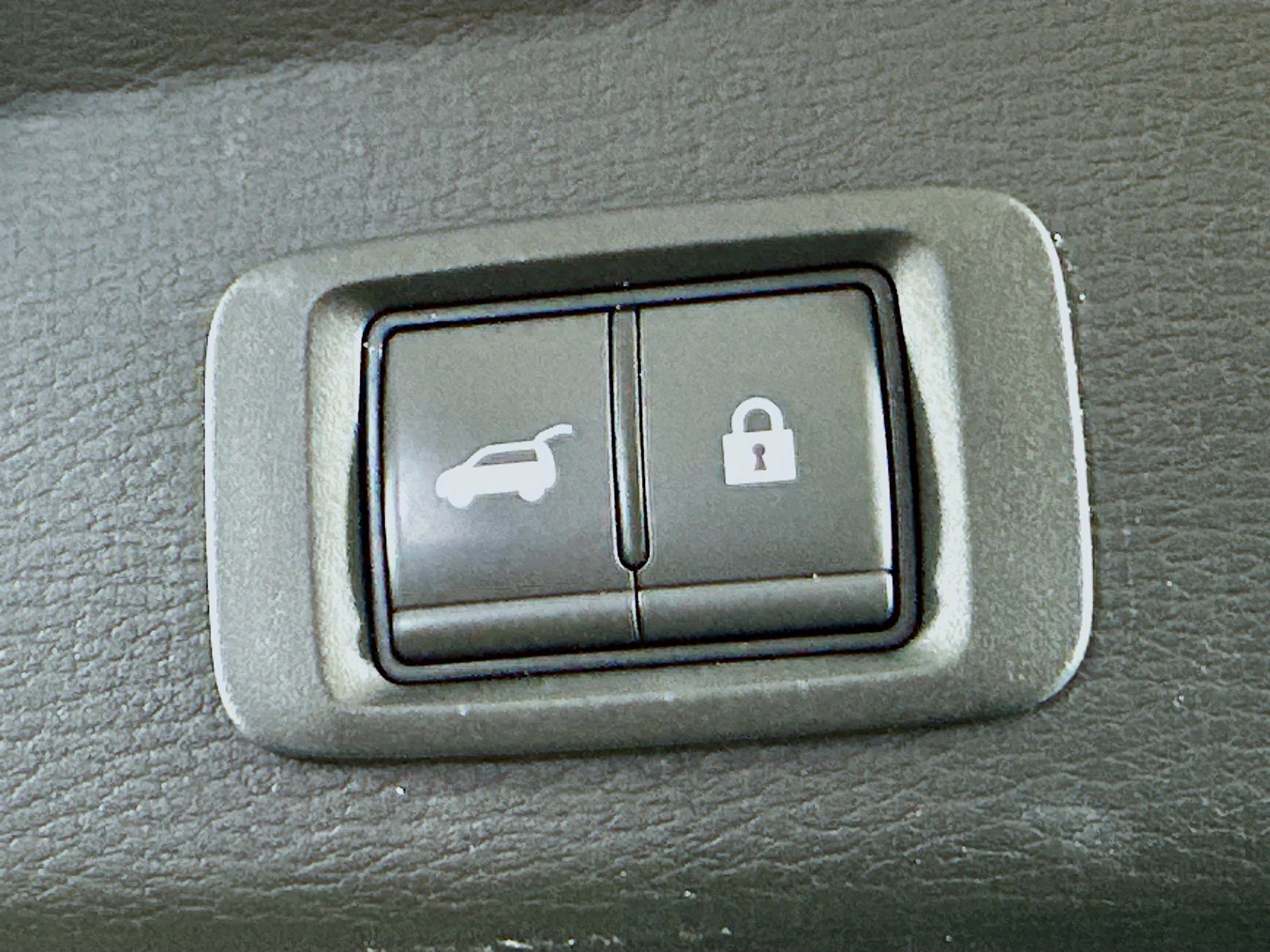 Used 2024 Mitsubishi Outlander SE AWD/4WD image 30