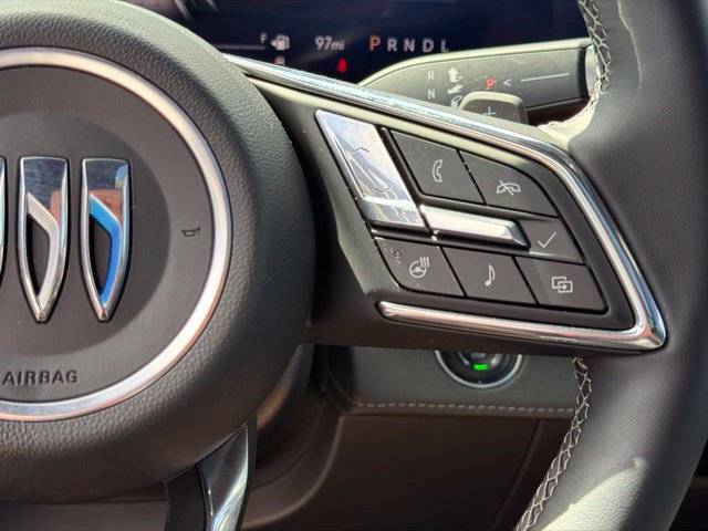 Used 2025 Buick Enclave Avenir FWD image 25