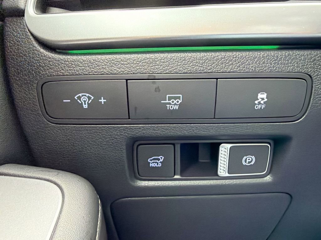 Used 2024 Hyundai Palisade Limited image 25