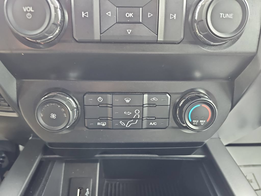Used 2019 Ford F250 XLT w/ XLT Value Package AWD/4WD image 24