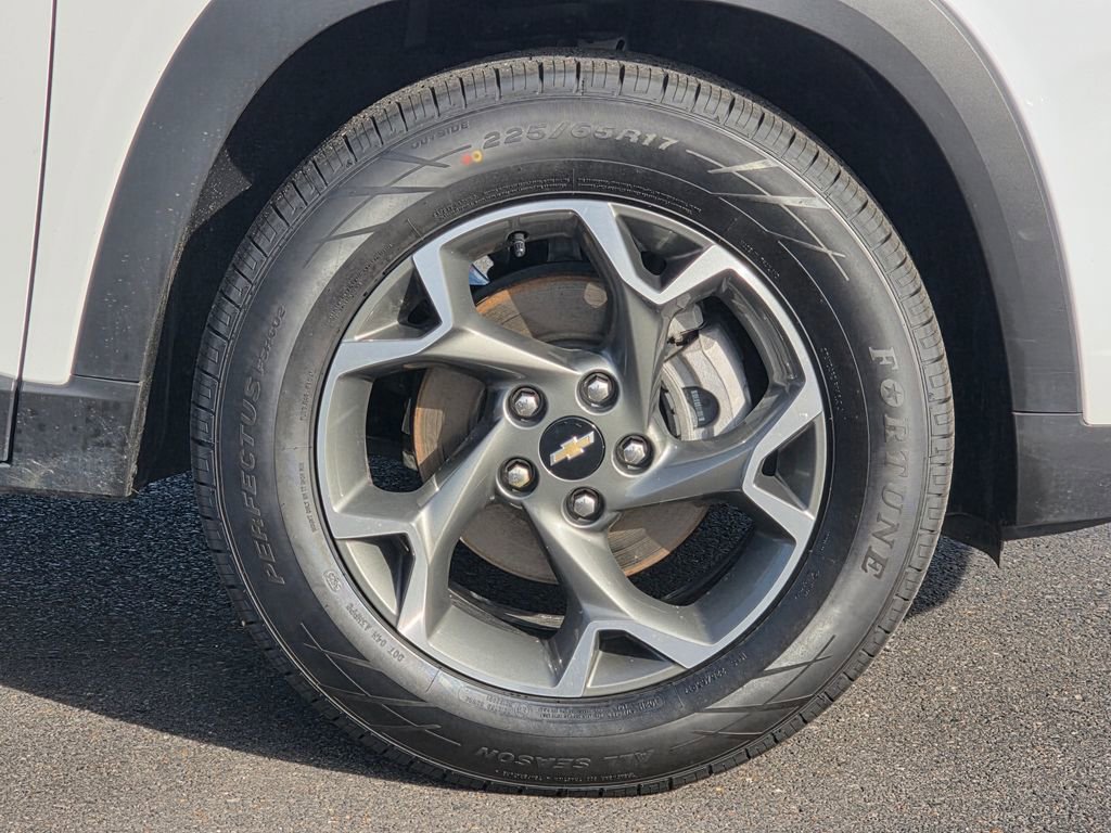 Used 2024 Chevrolet Trax LT image 9