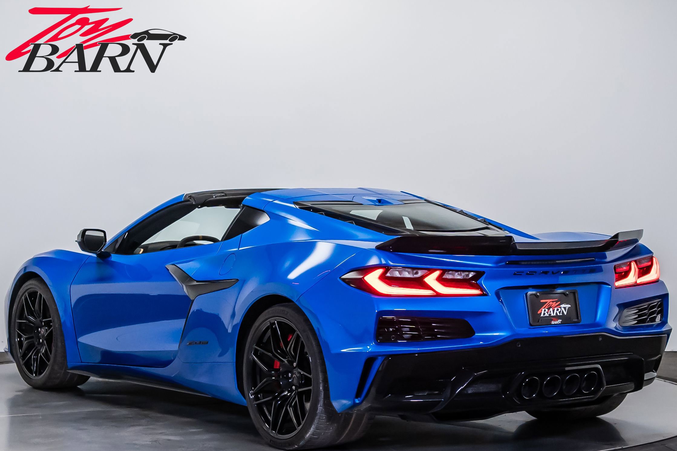 Used 2025 Chevrolet Corvette Z06 image 3