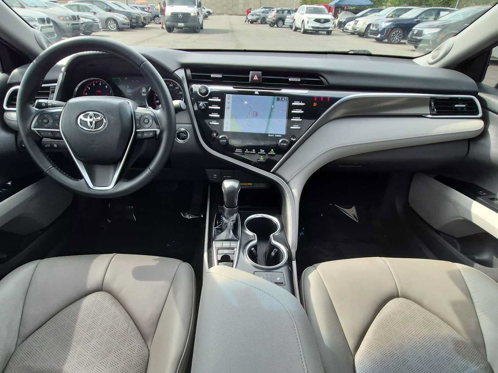 Used 2018 Toyota Camry XSE w/ Driver Assist Package FWD image 16
