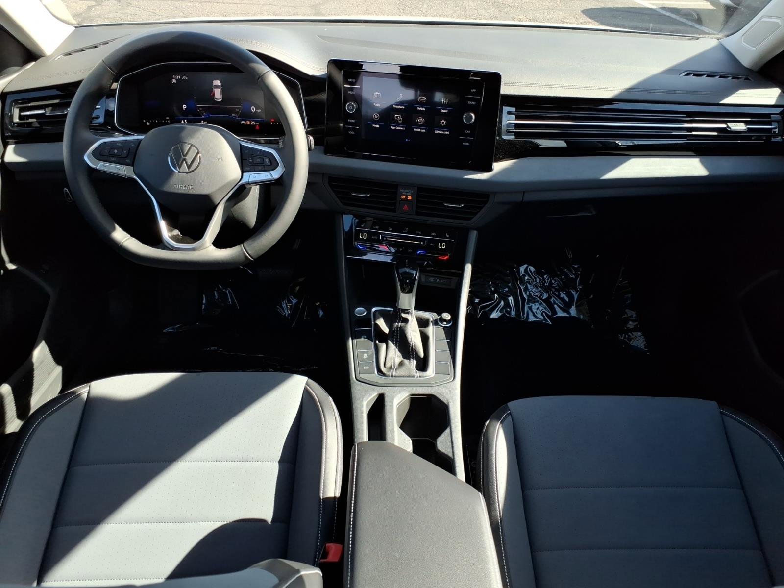 New 2026 Volkswagen Jetta SE image 12