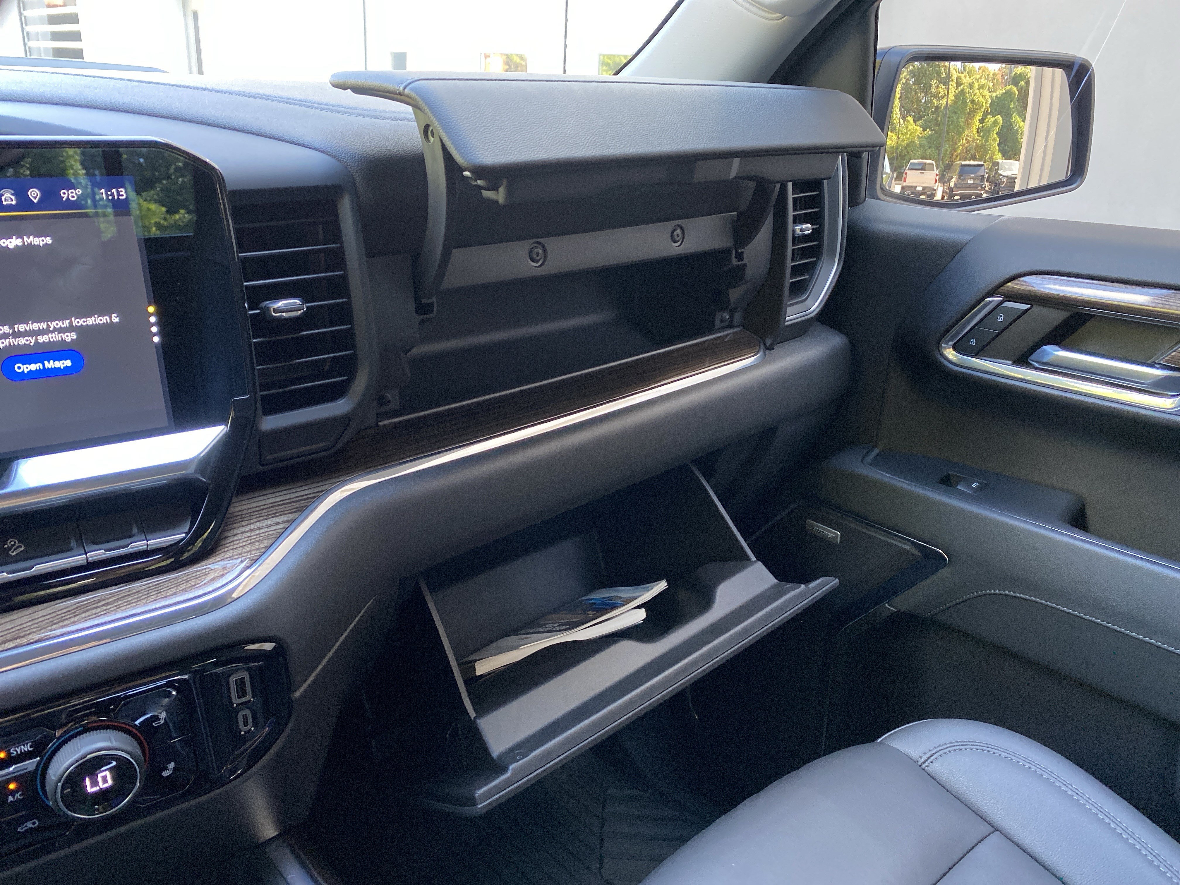 Used 2024 Chevrolet Silverado 1500 LT Trail Boss w/ Convenience Package II AWD/4WD image 33