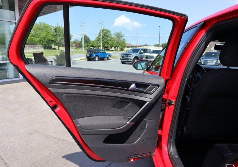 Used 2017 Volkswagen GTI S FWD image 16