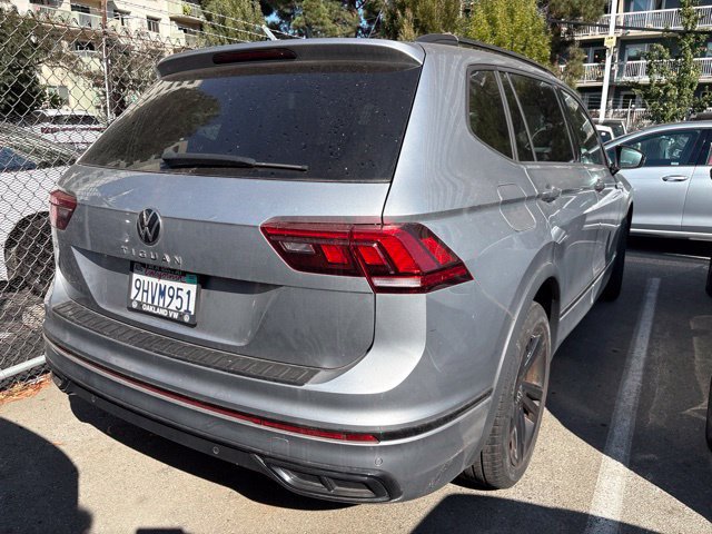 Certified 2023 Volkswagen Tiguan SE R-Line FWD image 3