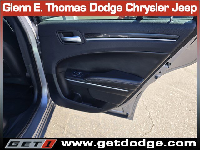 Certified 2018 Chrysler 300 S image 28