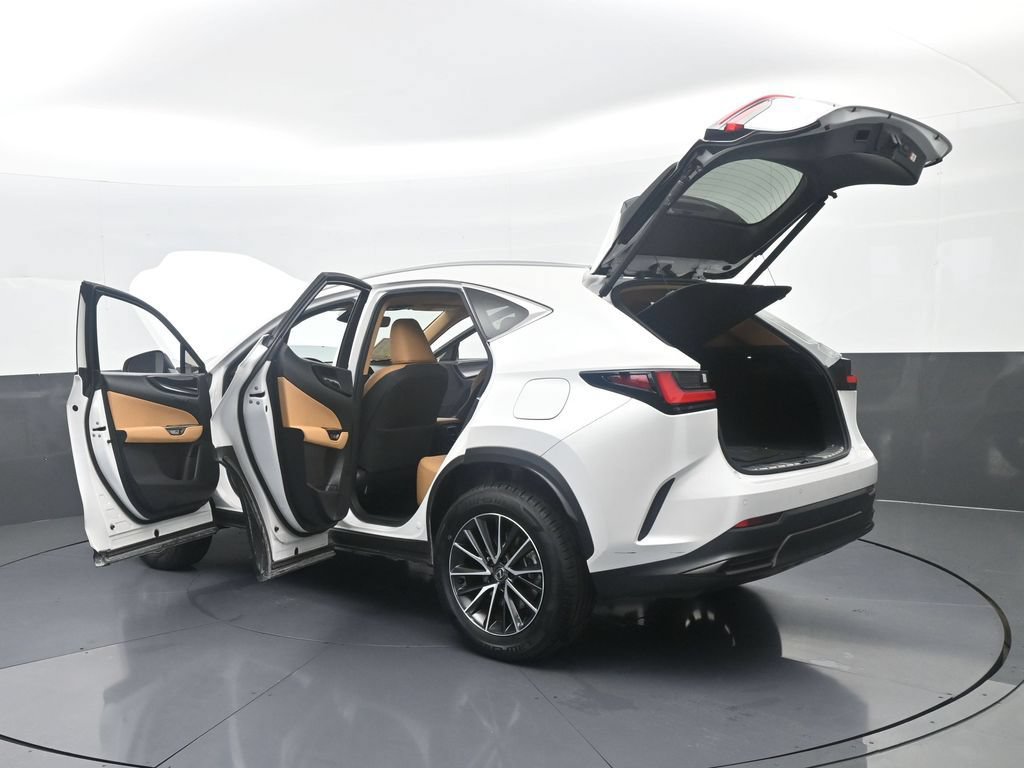 Used 2025 Lexus NX 250 FWD w/ Towing Package (2000 Lbs) image 73