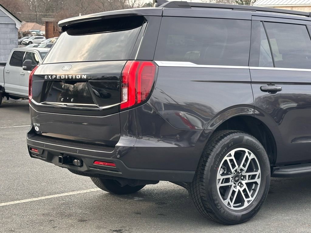 New 2026 Ford Expedition Active image 42