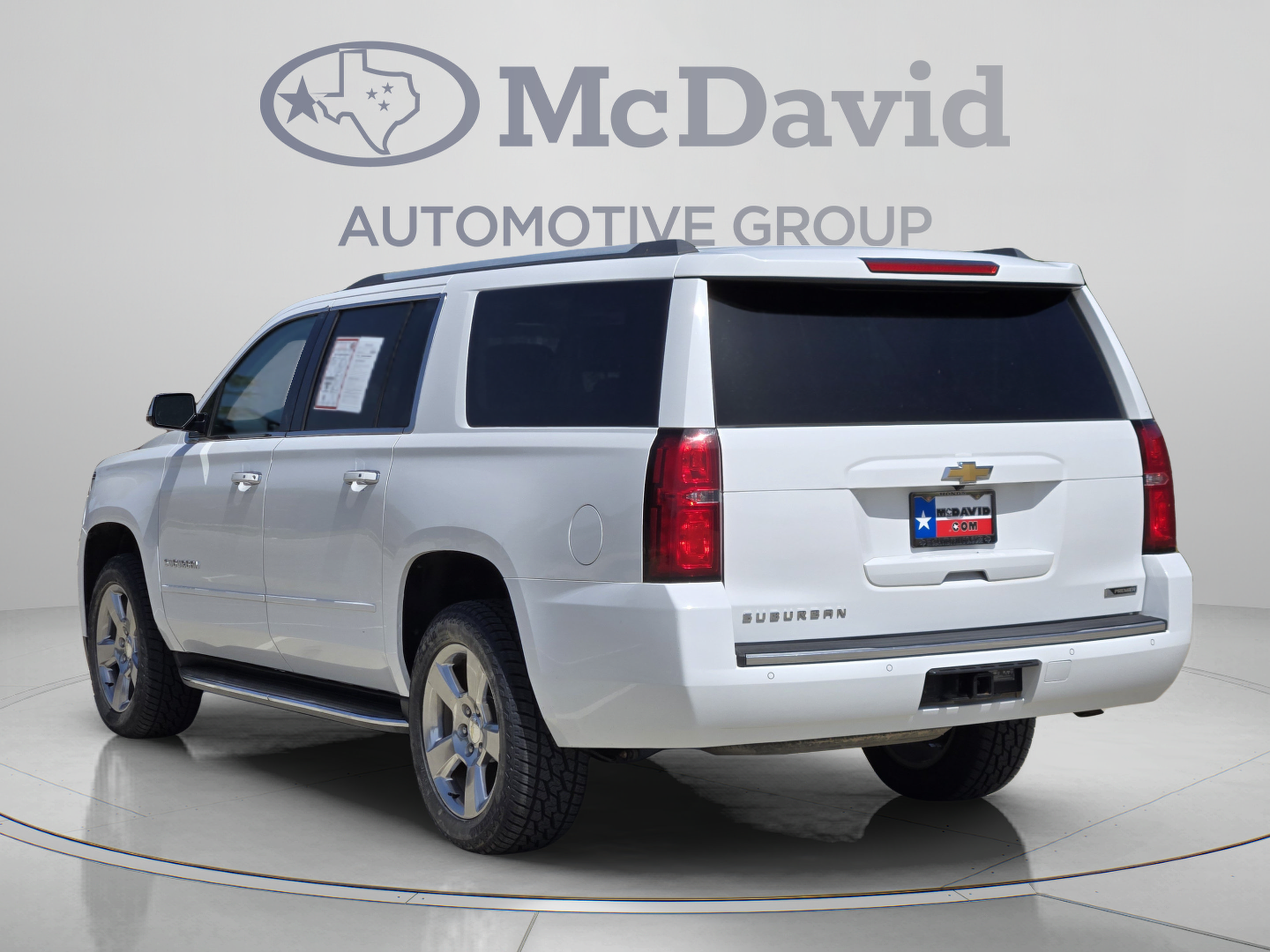 Used 2017 Chevrolet Suburban Premier RWD image 4